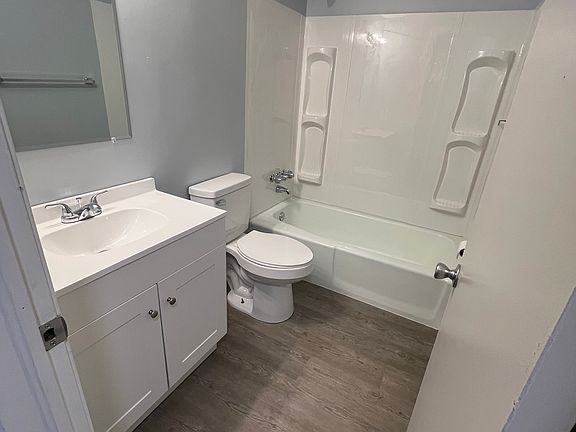 5th image of 170 Frana Clara St #1