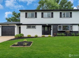 104 Southwood Dr, Old Bridge, NJ 08857