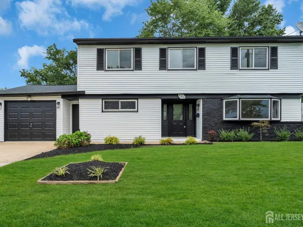 104 Southwood Dr, Old Bridge, NJ 08857