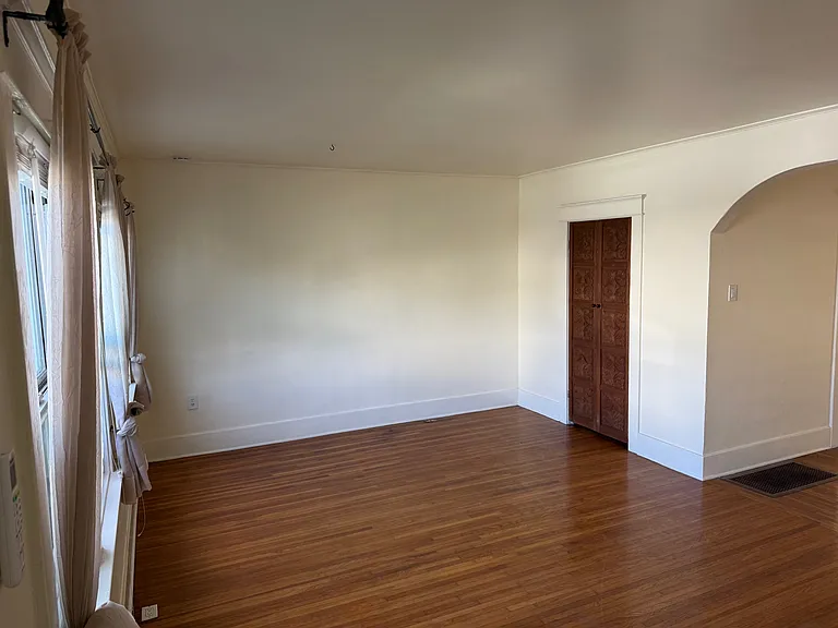 130 Prospect Ave — Photo 4