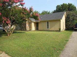 6033 Whisper Valley Dr, Memphis, TN 38141