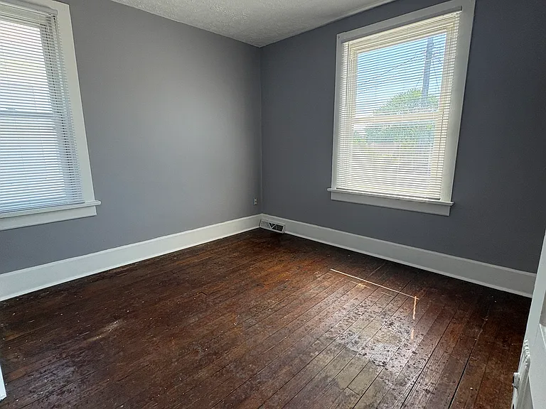 552 N Prospect St — Photo 10
