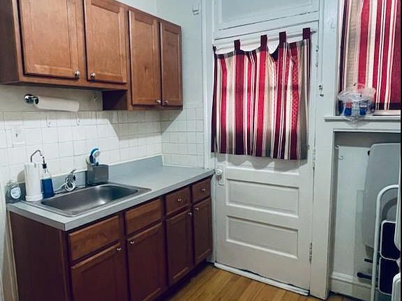 5th image of 3608 N Seeley Ave