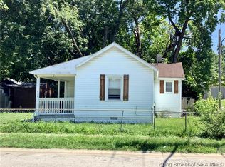 414 E 9th St, Jeffersonville, IN 47130