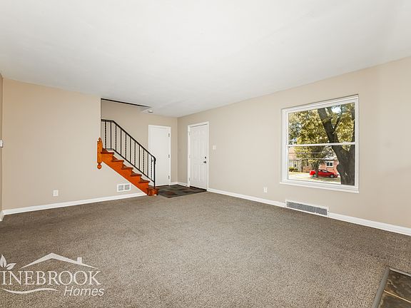 3rd image of 2120 Philadelphia Dr