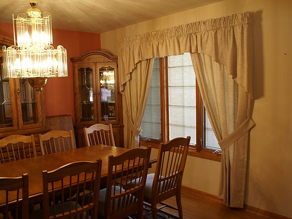 2nd image of 4020 Sequoia Dr
