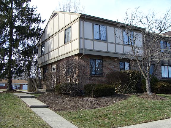 2nd image of 461 Vancover Court