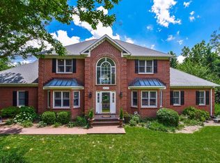 8127 Vista Forest Dr, Roanoke, VA 24018