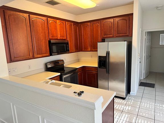 4th image of 6362 Castelven Dr Unit 101