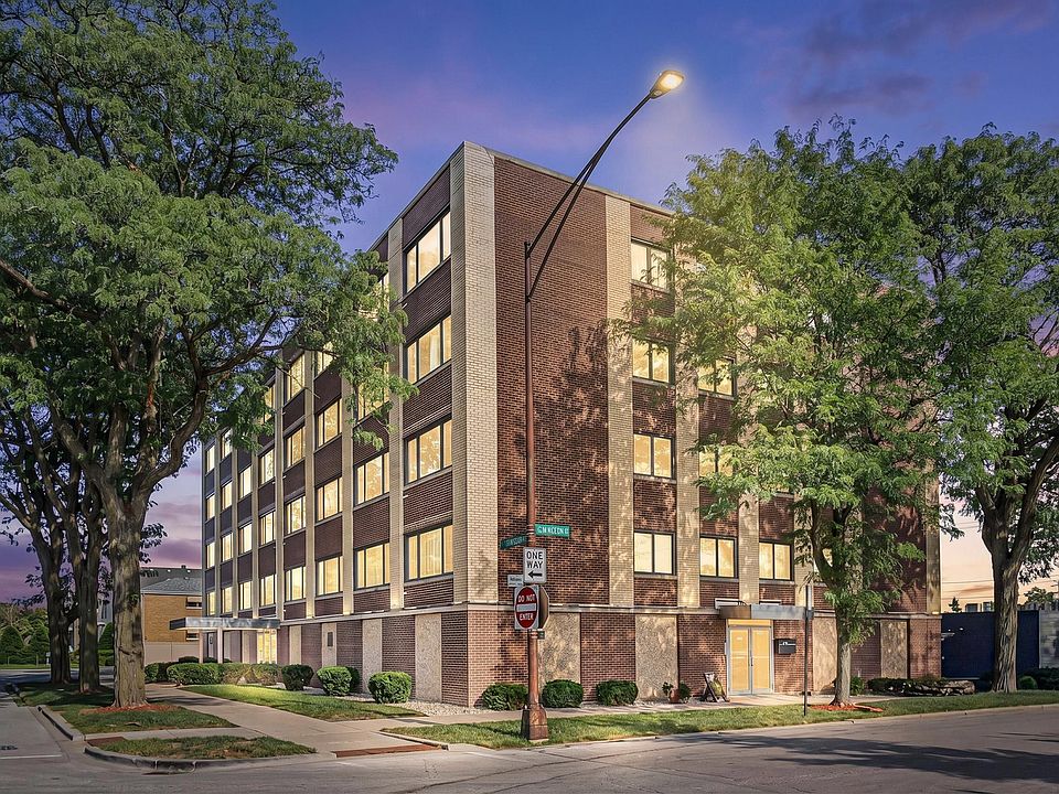 1st image of 5915 W Gunnison St APT 3E