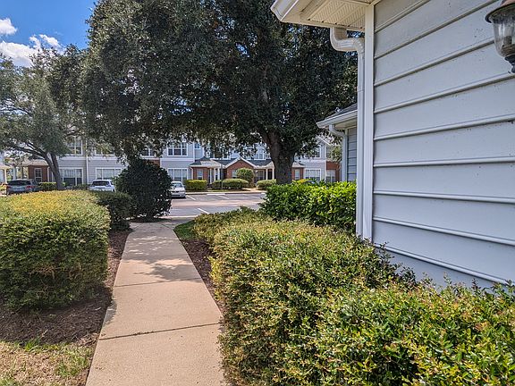 2nd image of 26110 Harbour Vista Cir