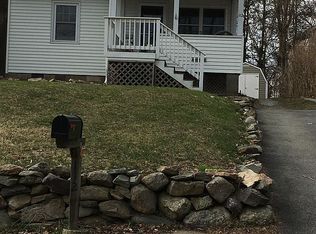 112 Race Track Dr, Hewitt, NJ 07421