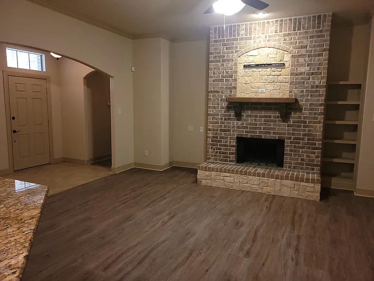 5130 Southpoint Dr — Photo 7