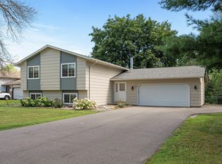 6252 Century Blvd, Brooklyn Park, MN 55429