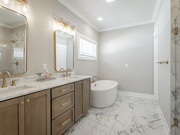 5th image of 7105 Paxton Cir #38