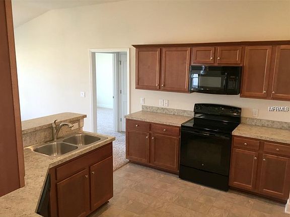 5th image of 1179 Sabine Ln