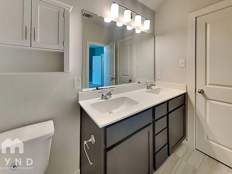 6910 Spring Vale Dr — Photo 10