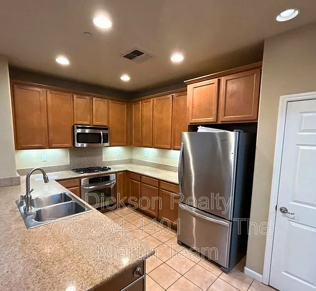 1828 Wind Ranch Rd #B — Photo 3