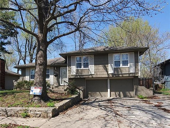 2nd image of 7916 E 117th Pl