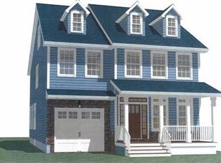 29 Hickory St, Metuchen, NJ 08840