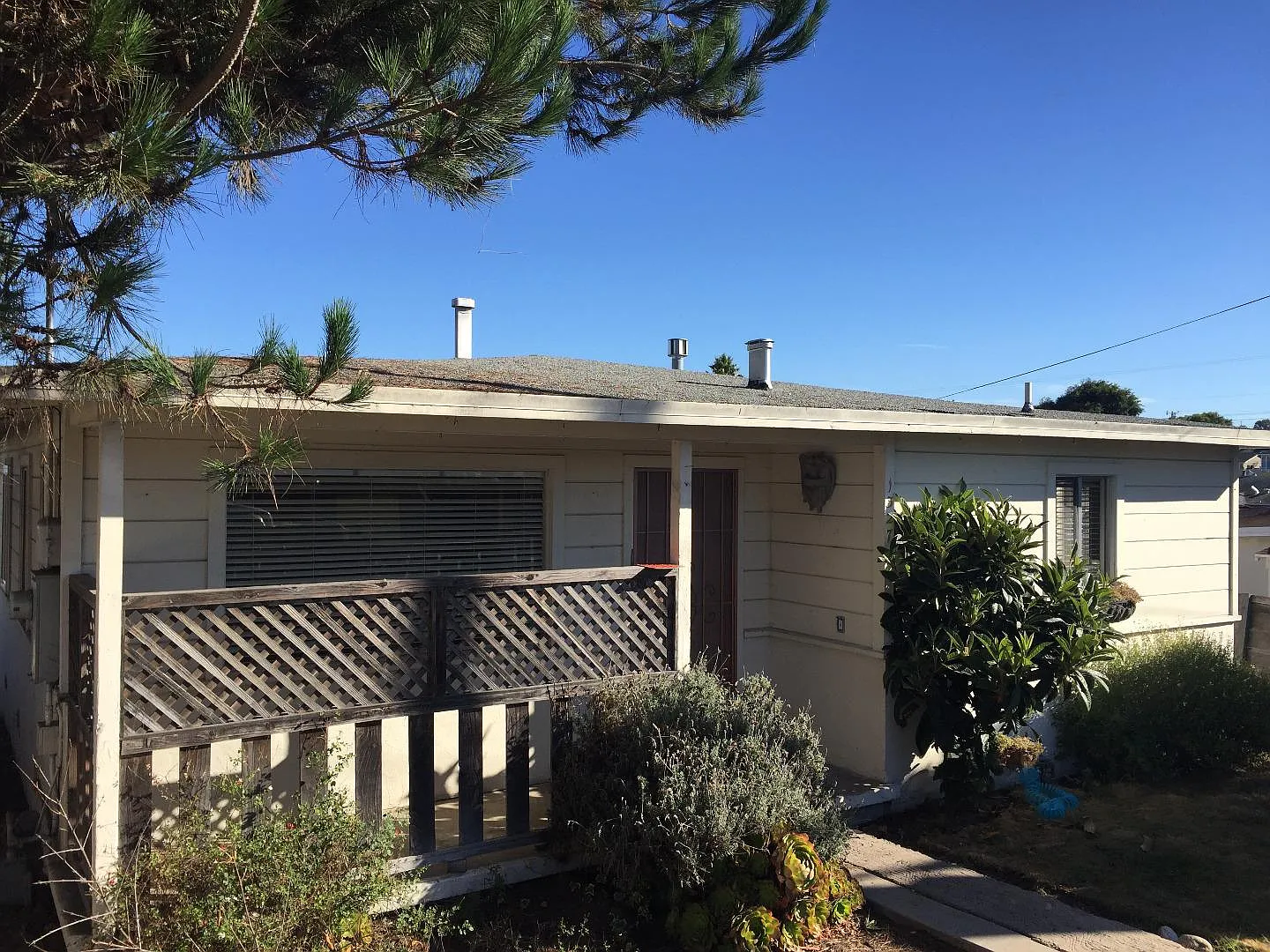 1327 Wanda Ave photo 1