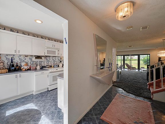 4th image of 21547 Cypress Hammock Dr APT 42C