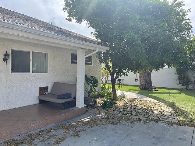 14830 Archwood St #A — Photo 10