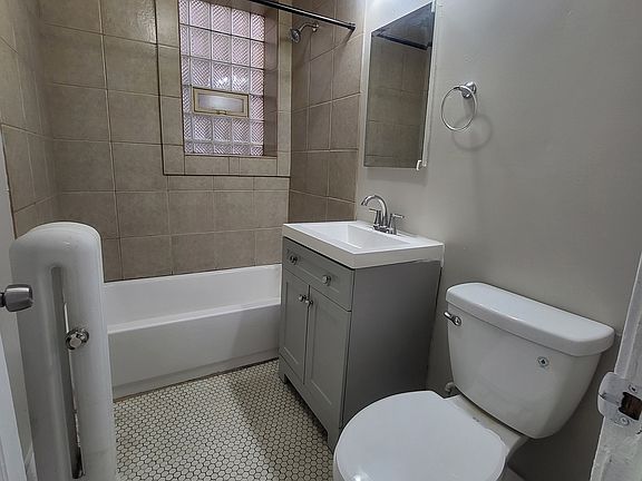 3rd image of 7848 S Burnham Ave #2N