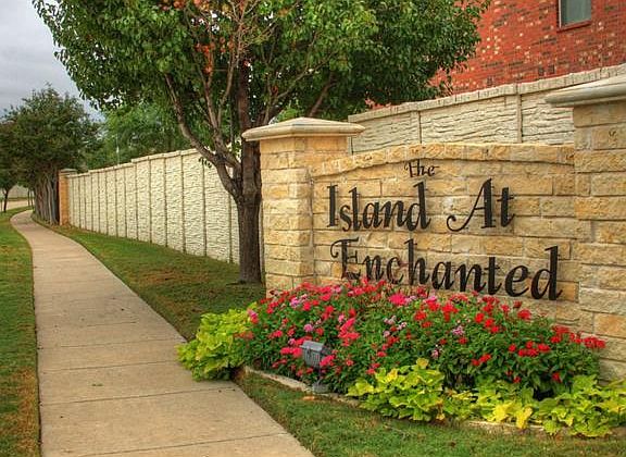 4th image of 4625 Enchanted Isle Ct
