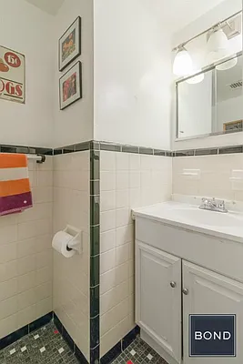 Rented by Bond New York | media 43