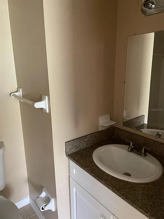 2 bed, 2.0 bath, 1300 sqft, $1,425 — Photo 3