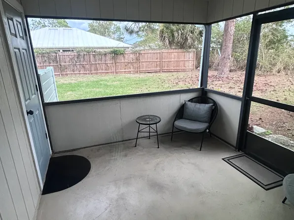 108 Flint St APT B, Sebastian, FL 32958