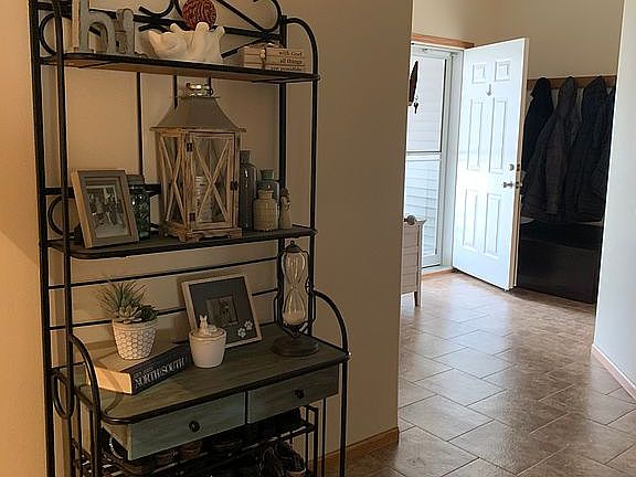 Large entryway 