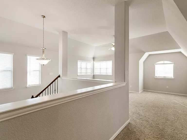 1113 Granger Dr — Photo 33