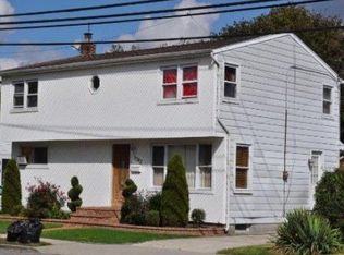 3342 Great Neck Rd, Amityville, NY 11701