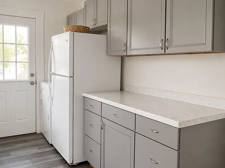 807 Wolfe St #A — Photo 3