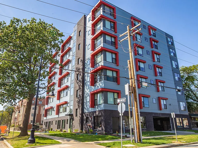 412 E Healey St #310 — Photo 1
