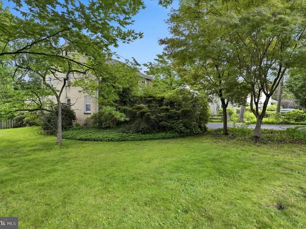 233 Arlingham Rd, Flourtown, PA 19031