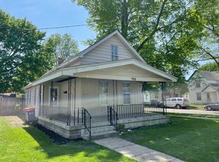 958 Park St SW, Grand Rapids, MI 49504