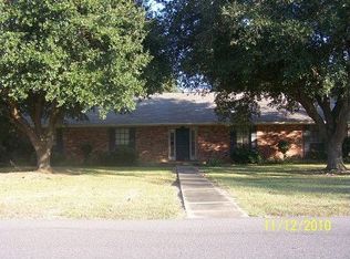 319 Leroy Dr, Ville Platte, LA 70586