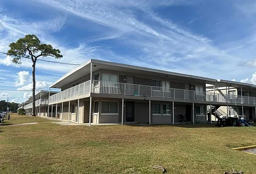 800 N Fiske Blvd Photo 1