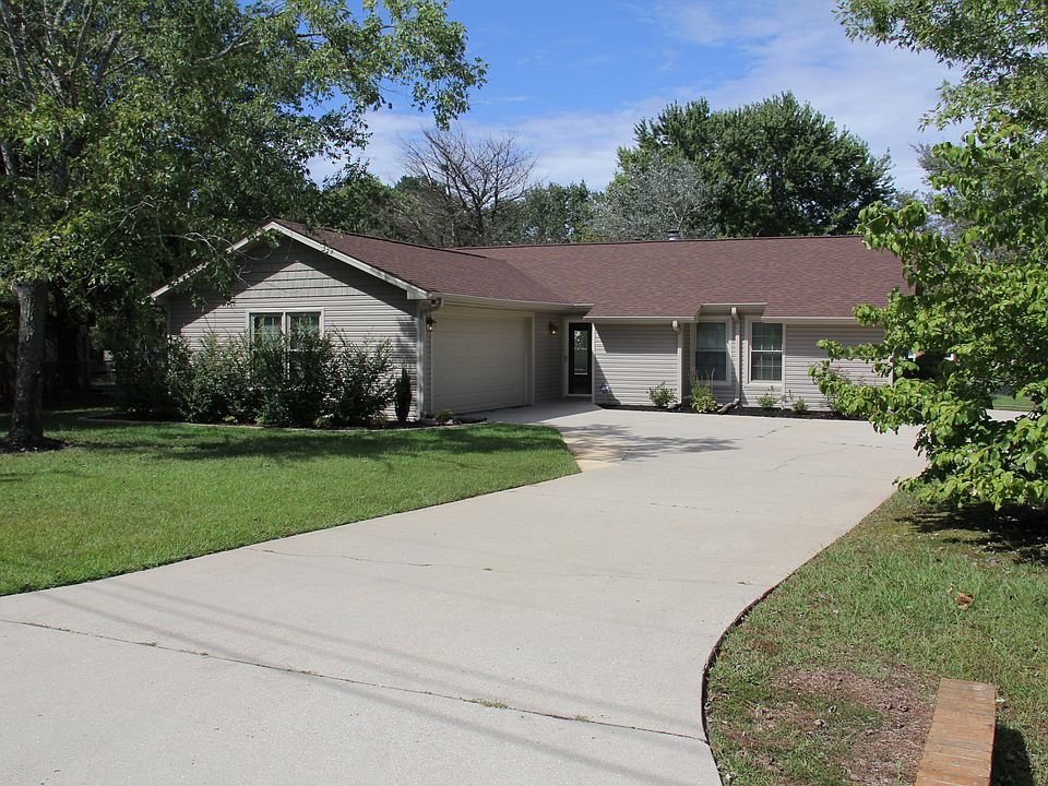 1st image of 306 N Elton Cir
