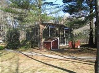 24 Pine Grv, Amherst, MA 01002
