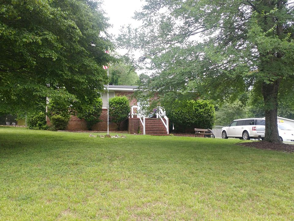 2nd image of 656 Firecrest St SE
