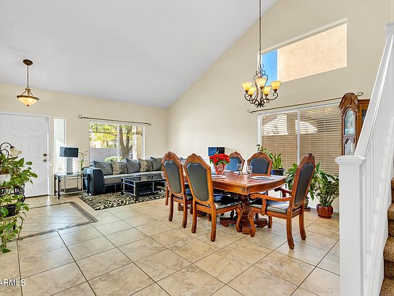 3rd image of 39183 N CAROLINA Avenue
