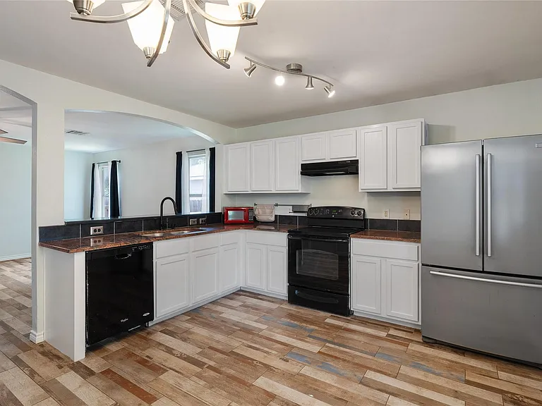 111 Quail Hollow Dr — Photo 5