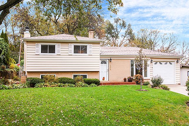 1st image of 22W524 Birchwood Dr