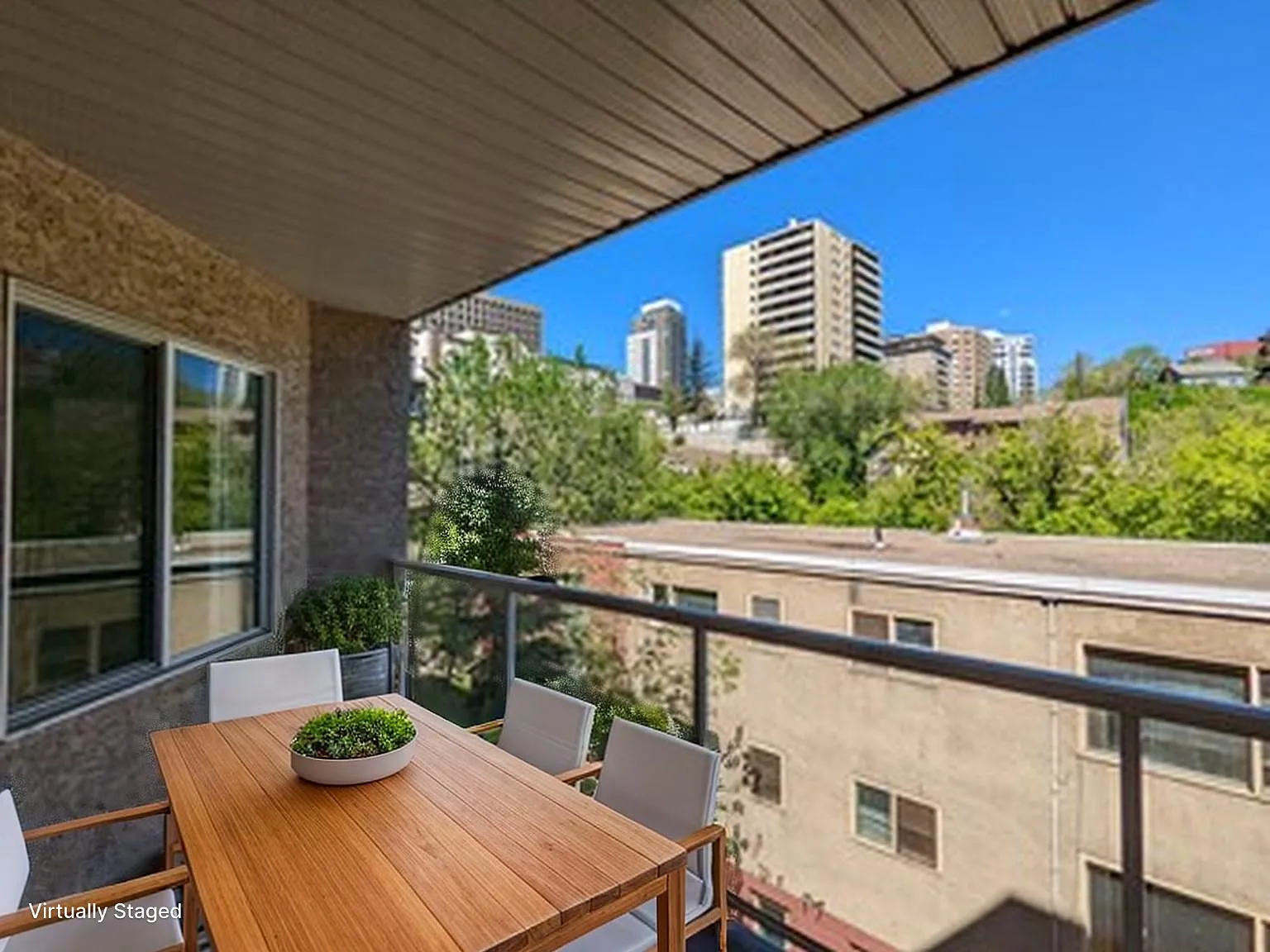 Legislative Estates Apartments — Photo 1