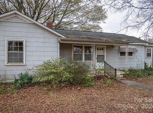 1114 Long Shoals Rd, Lincolnton, NC 28092