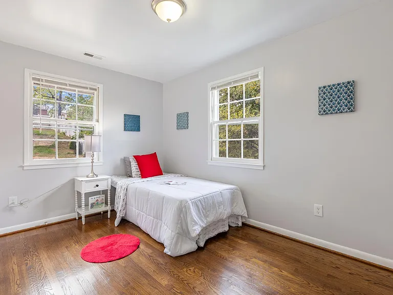 3726 Camden St SE — Photo 11